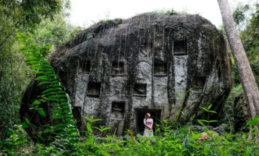 tour-toraja-sahabat-pinisi