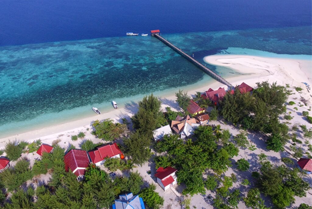 Paket Wisata Takabonerate