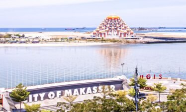 WISATA KAPAL PINISI MAKASSAR Makassar Tour 3D2N - 2D1N
