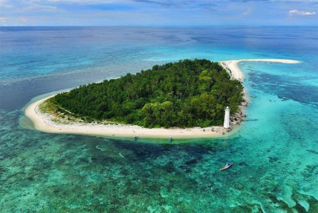 Pulau Lanjukkang, Wisata Kapan Pinisi, Sahabat Pinisi.