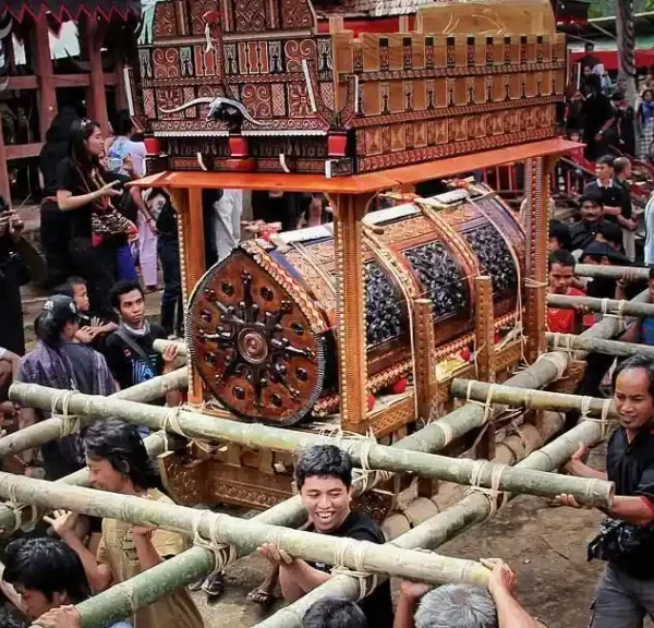 Ritual Adat Rambu Solo Suku Toraja